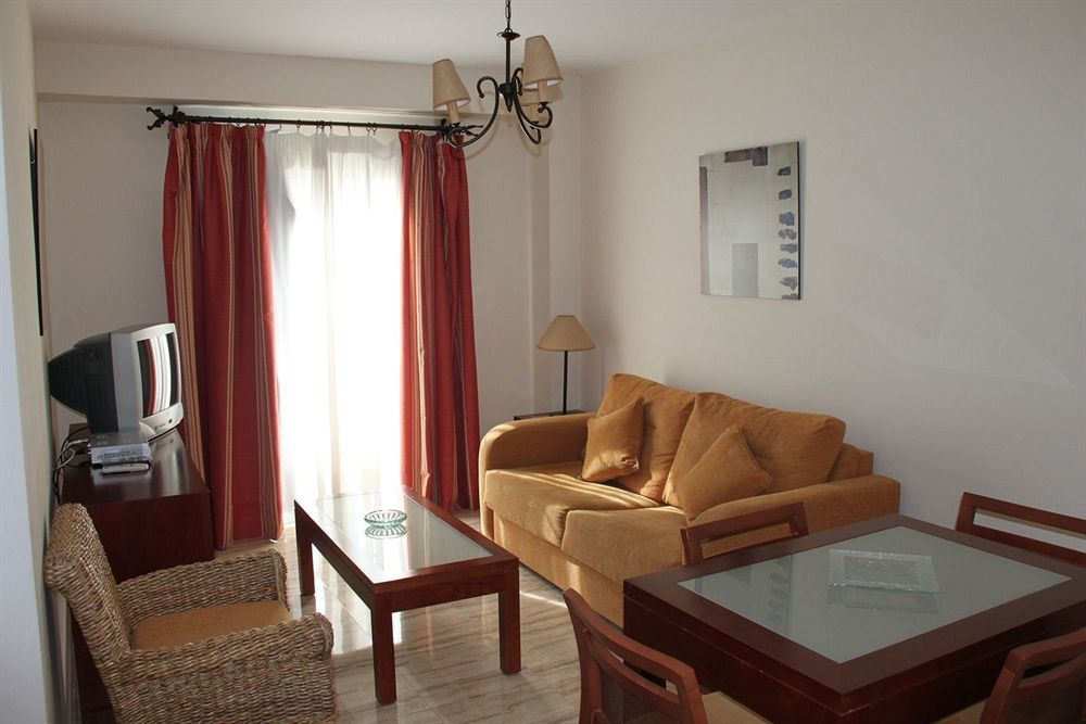 Apartamentos Jimmy Nerja Luaran gambar