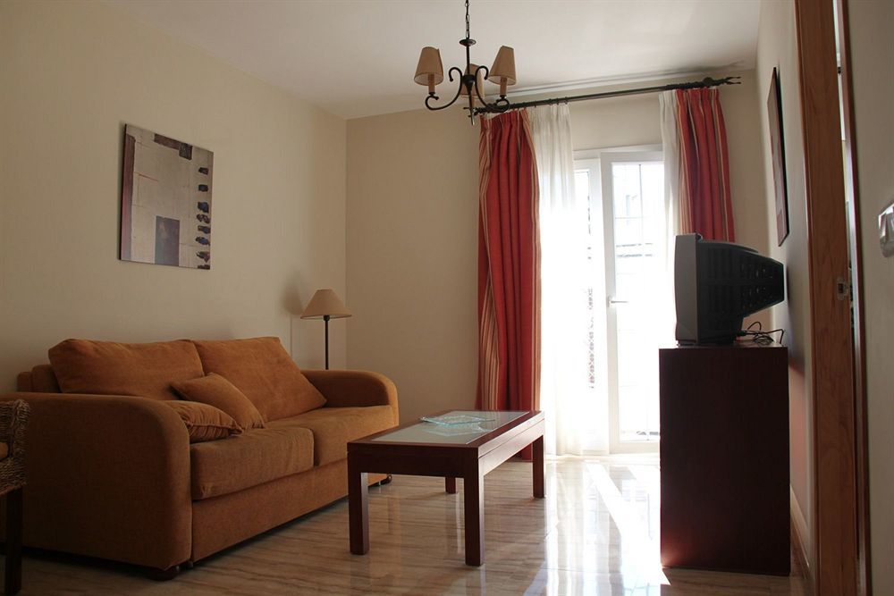 Apartamentos Jimmy Nerja Luaran gambar
